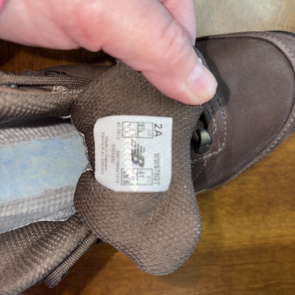 New Balance Women's Hiking Boot with Gortex WW978GT Size 9.5 Medium Brown No Ins - Picture 8 of 10